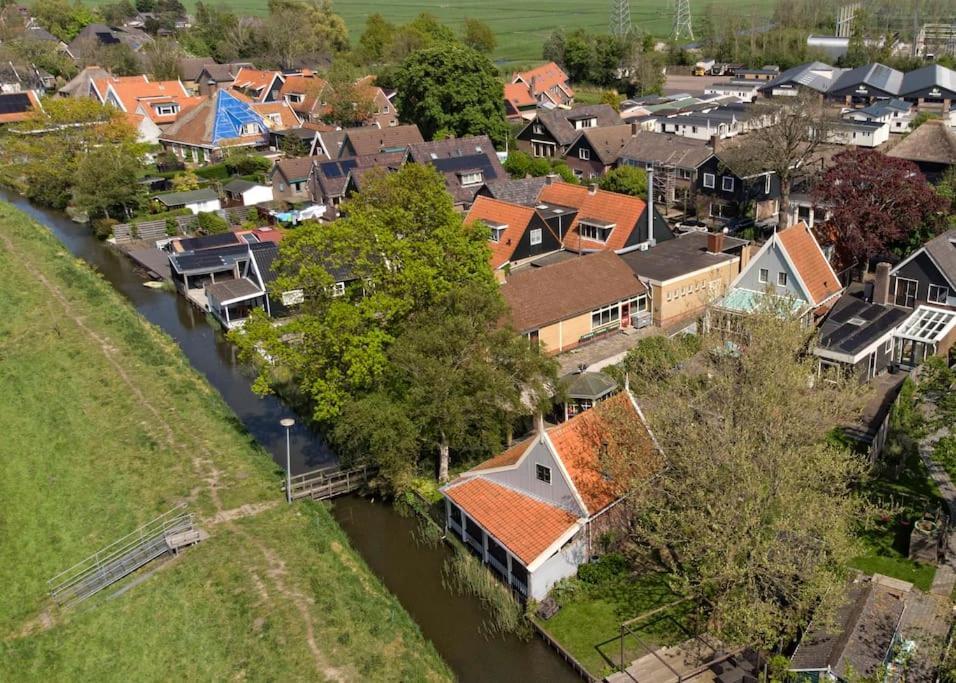 Idyllisch En Knus Huisje Met Prachtige Veranda. Oterleek المظهر الخارجي الصورة