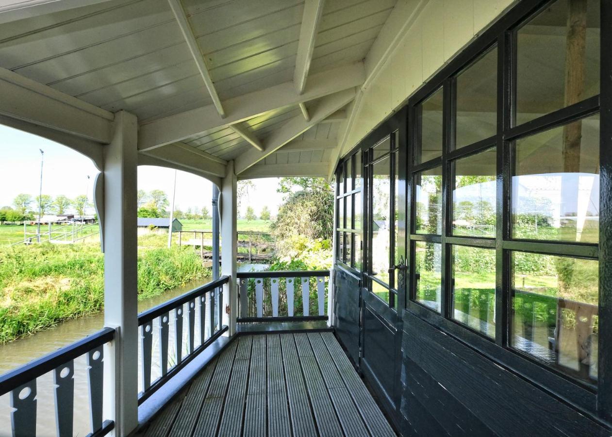 Idyllisch En Knus Huisje Met Prachtige Veranda. Oterleek المظهر الخارجي الصورة