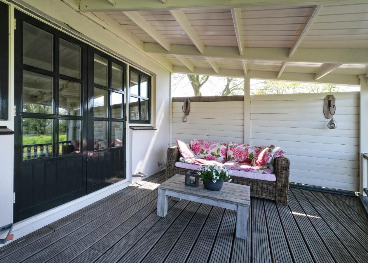 Idyllisch En Knus Huisje Met Prachtige Veranda. Oterleek المظهر الخارجي الصورة
